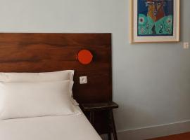 Arles में, होटल Hôtel Le Voltaire