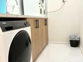 Affordable Comfy Rooms Near Trains with Free Parking in Noble Park