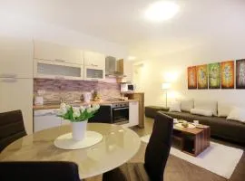 Allegro Exclusive Suites Old Town Center