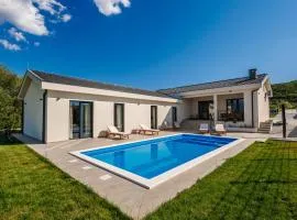 Vila Terra Relax House- Vila with private pool&garden