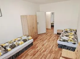 Apartmán pro 4 osoby, Bukovany B2