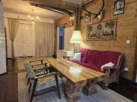 Kierunek Puszcza Apartament Retro 8 osob