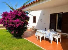 Carasau 200m from the Beach - Garden - BBQ - Wi-Fi - Parking - Pet Friendly