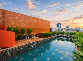 KiN Hotel Ly Tu Trong Edition