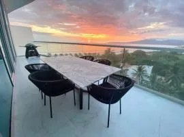 Luxury Beachfront 2BR and Flex Pools, Spa & Padel