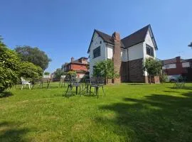 Luxury Cottage Stay Rooms Free Wifi Old Trafford Manchester
