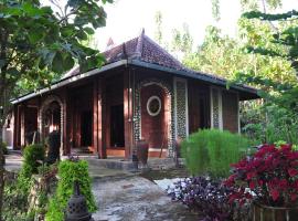 Villa Tentrem, παραλιακή κατοικία σε Kemadang