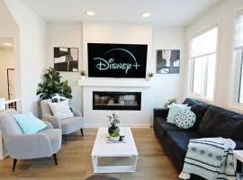 Stylish Home with AC 3 King Beds Garage Disney