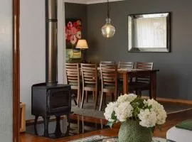 Stylish 3BR Walk to Town