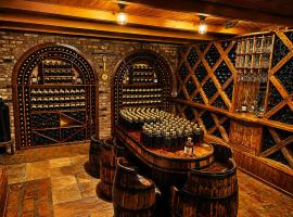 HOTEL GUGLUX &WINE CELLAR, hotel a Telavi
