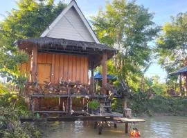 Meta Homestay