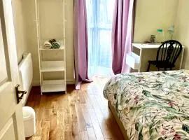 West London Homestay near South Ealing Station