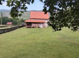 Kuca za Odmor ISKRA