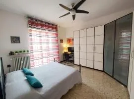 Confortevole, a ridosso del centro con terrazzino