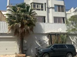 استوديو فندقي وحديقةخارجية