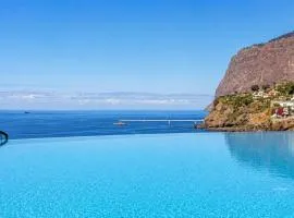 Atlantic Ocean View Apartment