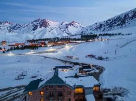 Club de la Nieve Hotel & Resort