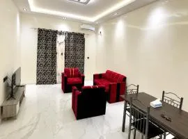 Beautiful 2-bedroom apartment with balcony and Wi-Fi in Dakar