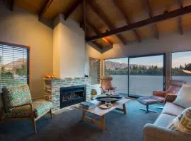 The Bay House - central and lakefront
