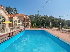 Taean Atirans Beach Pension
