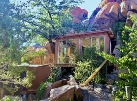 Rejuvenating Tree House Getaway with Pool Access in Prescott, Arizona