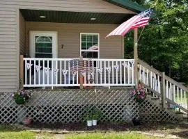 Beautiful Cabin near the Cedar River for a Perfect Family Vacation in Letts, Iowa
