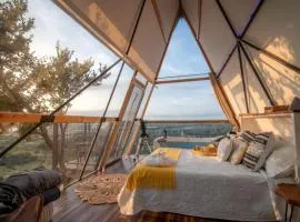 Luxury Glass A-Frame Escape with Cliffside Balcony & Spa Features in Cottonwood Shores, Texas