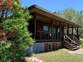 Hill Country Hideout - Pipe Creek, Texas