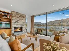 Marina Views - Luxury Apartment