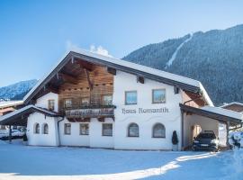 Haus Romantik, golf hotel in Pertisau