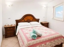 MANSARDA COSTA BIANCA - Free Parking