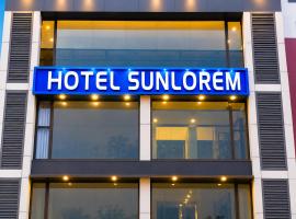 Hotel Sun Lorem, Ahmedabad, hotel di Ahmedabad