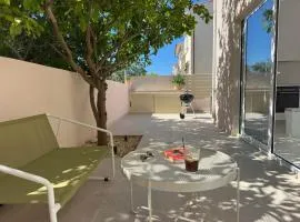 Lemon Tree New 3 bedroom home -BBQ-Office