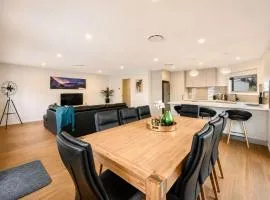 Villa No 5 Brand New close to shops 10 min Airport