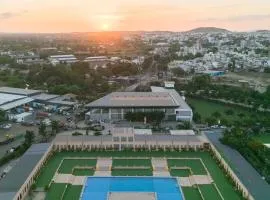 The Democracy Hotel & Resorts