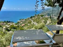 Ca' Maria Colombo, entire accommodation with sea view and garden