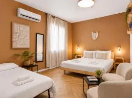 Localz House- Trumpeldor Beach