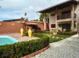 Casa com piscina e Hidromassagem a 200 m da praia