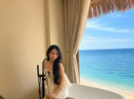 Sala Beach Villa Phú Quý