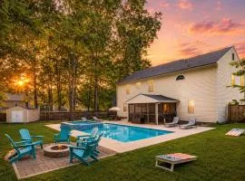 5 BR - Pool, Firepit, Backyard