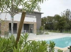 Apartment Wohnung - T3 Ghisonaccia Corse mit Pool by Interhome