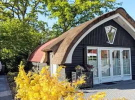 Holiday Home Rustige boscottage vlak bij Giethoorn by Interhome