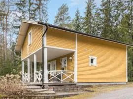 Holiday Home Juhlamenot mökki 12 by Interhome