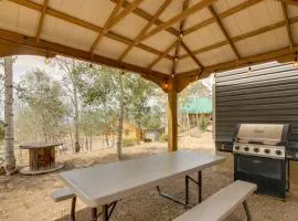 6-Bedroom, 2-Bath Cabin 4 Mi From Fishlake, UT