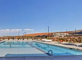 Heated Pool & Pickleball - Spacious & Immaculate Home