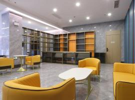 Holiday Inn Express Hengshui Railway Station by IHG, hotel in Hengshui