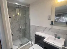 RL Guesthouse close BHX & NEC
