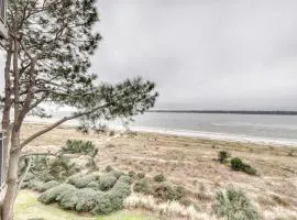 Homey condo with ocean views balcony pool & easy beach access