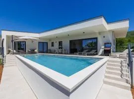 Villa Florinda by Interhome