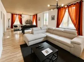 vaste appartement rénové avec terrasse
